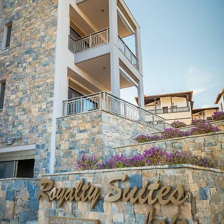 Royalty Loft *