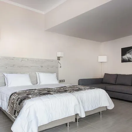 Royalty Loft *